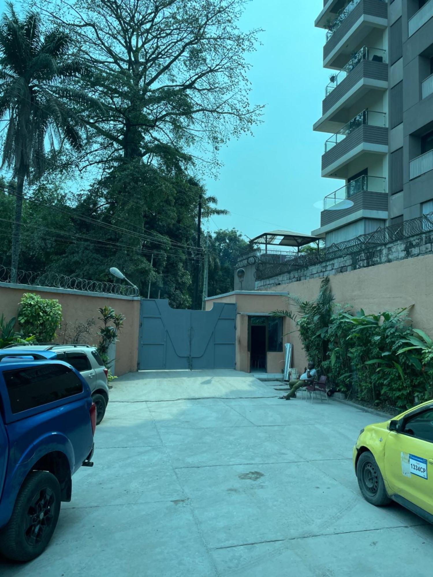 Pyramide II Kinshasa Exterior foto